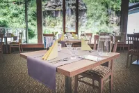 Hotel Astoria Hotels in Ostrov