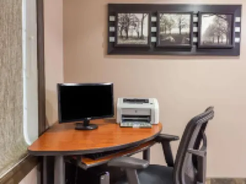 Super 8 by Wyndham Saskatoon Near Saskatoon Airport Hotels in Saskatoon