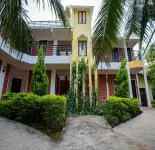 ClayNest Resorts Hotels near Old Coutralam Falls