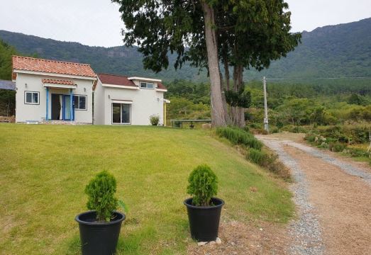 달바위펜션 펜션