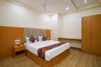 FabHotel 7 Square - Nr BKC Hotels in 