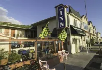 Bayfront Inn - de playa