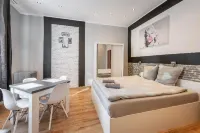 Queen Apartments Hotels in Krakow