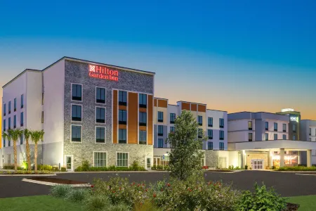 Hilton Garden Inn Brunswick Отели в г. Глинн