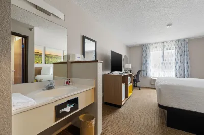 데이즈 인 월 델타-09 미닛맨 미사일 실로 주변 호텔