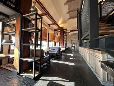 Butik-Otel Dom Hotel Отели рядом с достопримечательностью «222»