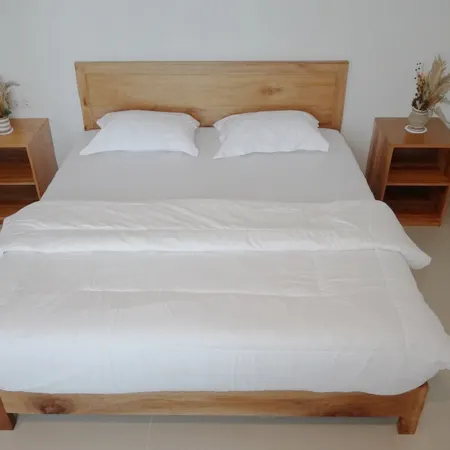 LaRose Guest House