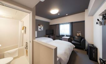 2. Hotel Ro..