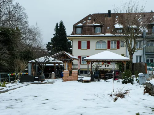 Spatzennest Hotels in Spiez