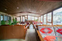 Zeus Cave SUITES
