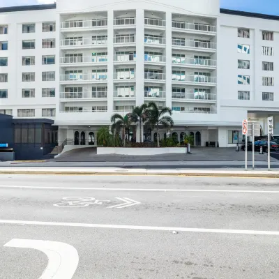 Hotel Tampa Riverwalk Hotels near Cotanchobee Fort Brooke Park
