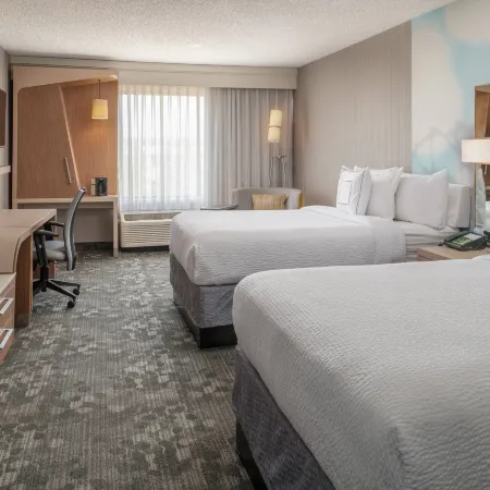 Courtyard Portland Airport Отели рядом с Аэропорт Портленд