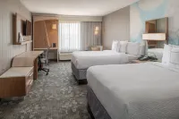 Courtyard Portland Airport Hotels near Lakeside Gardens