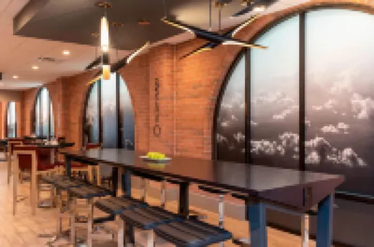 เดลตาโฮเทลส์ บายแมริออท ศูนย์การประชุมคาลามาซู โรงแรมในคาลามาซู