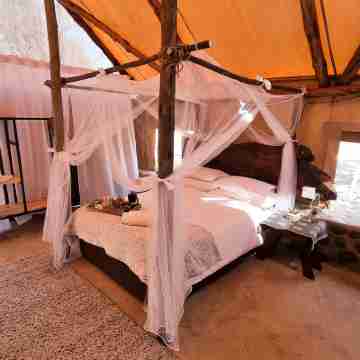 Luxurious Bush Tent! Others