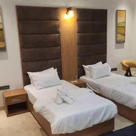Hotel Midtown Aligarh