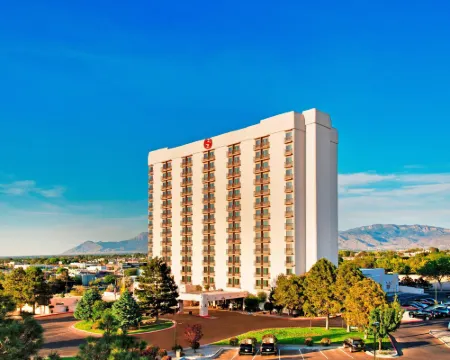 โรงแรมเชอราตัน สนามบินแอลบูเคอร์คี โรงแรมในแอลบูเคอร์คี