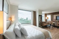 Almadera Hotel