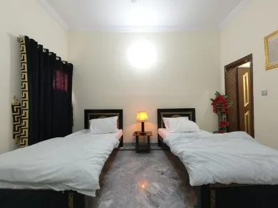 Cozy Guest Room in Rawalpindi - Perfect for Solo Travelers Family Only