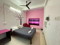 Madsquad Hostel Dorms & Rooms  호텔