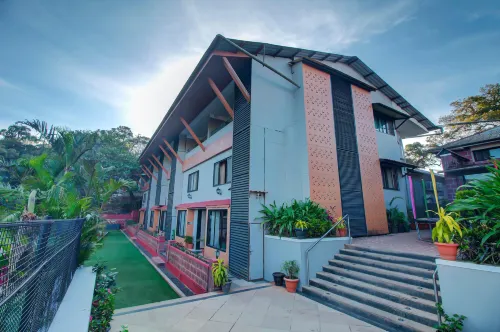Bharat Hotel Mahabaleshwar Hotels in Malusar