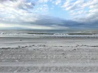 5 Star NEW Luxury Beach Condo