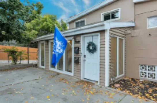 Cozy Canyon Rim, Self Check-In, Parking