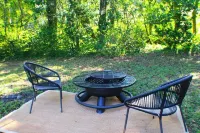 Charming 2 Bed/2Bath Newly Renovated-Location!