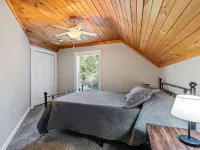 Elk Meadow Lodge - Picturesque Views, Hot Tub, Gameroom