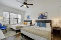 SoCo Urban Paradise - Best Location! - Pool, Gym, Rooftop, Free Parking