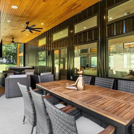 Welcome to The Yellowpine Retreat – Your Luxury Lakefront Retreat Lake Texoma