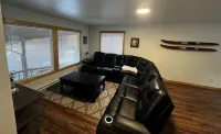 Comfy Duplex unit B great for families and small groups, sleeps up to 7