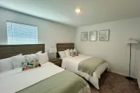 Spacious 4-Bedroom Retreat Near Lackland AFB Hotels near 7-Eleven