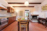 Exclusive Villa in Vineyard W Pool, And Siena View