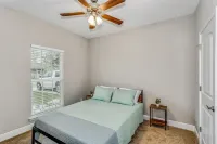 Lovely Town-home in Pensacola -