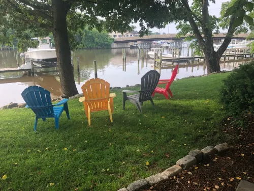 Rockhold Creek Cottage, Water Front, Vacation Home, Docks