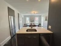 Downtown Salem Chic - 3 Bedroom w/ Parking