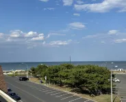 Beach Block 4 bedroom home