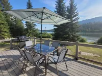 10 Acre Private riverfront retreat w/ dock and 1,000 ft waterfront