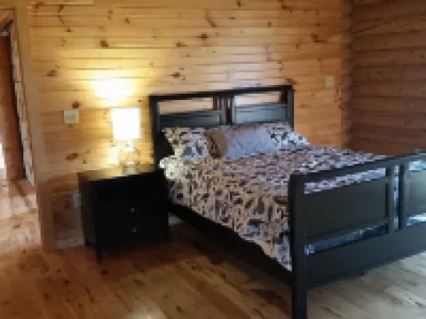 Lodge on Pine Ridge, with private 50 acres Hotels in Venango County