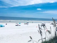 Beach Front,Heated Pool,Spa, Beach Views, Umbrella+Lounger for beach, Balconies