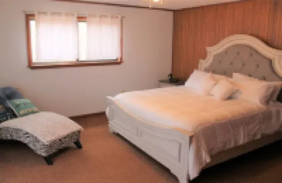 Waterfront 5 Bedroom