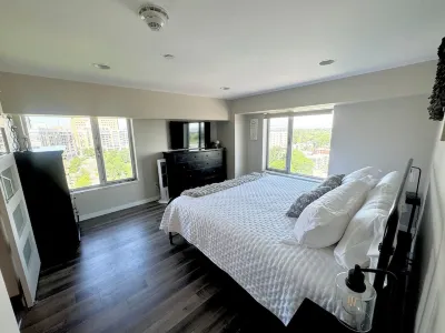2B-2B centrally located in Omaha with skyline balcony views.