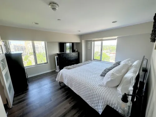 2B-2B centrally located in Omaha with skyline balcony views.