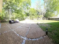 Polished Home Near Central/Galleria/NRG/Med Ctr Hotels near iBurn