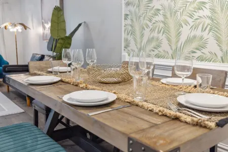 Modern Townhome less than 5 miles from FSU- 3b/2b