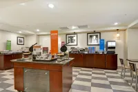 Hampton Inn & Suites Peoria at Grand Prarie - breakfast