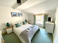 Flamborough Rock House & Cottage - village centre location - sleeps 12