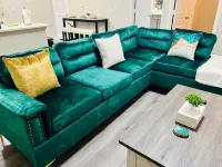 Beautiful Queen Unit- Houston Suburbs