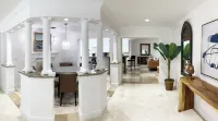 Luxury vacation resort experience. 10 min to beaches, restaurants, golf & shops.